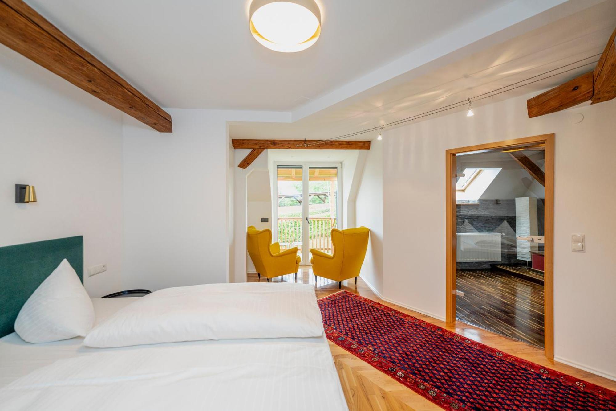 Georgi Schloss - Boutique Hotel Ehrenhausen Buitenkant foto