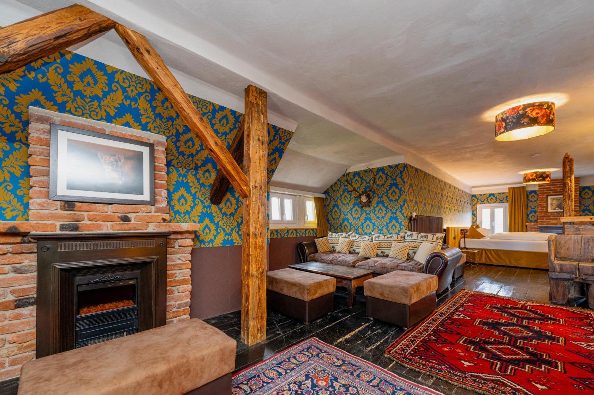 Georgi Schloss - Boutique Hotel Ehrenhausen Buitenkant foto