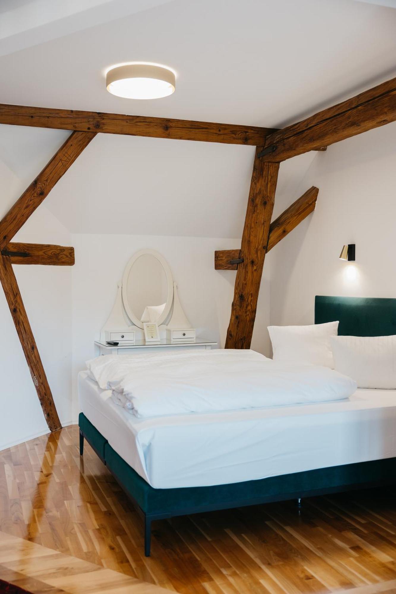 Georgi Schloss - Boutique Hotel Ehrenhausen Buitenkant foto